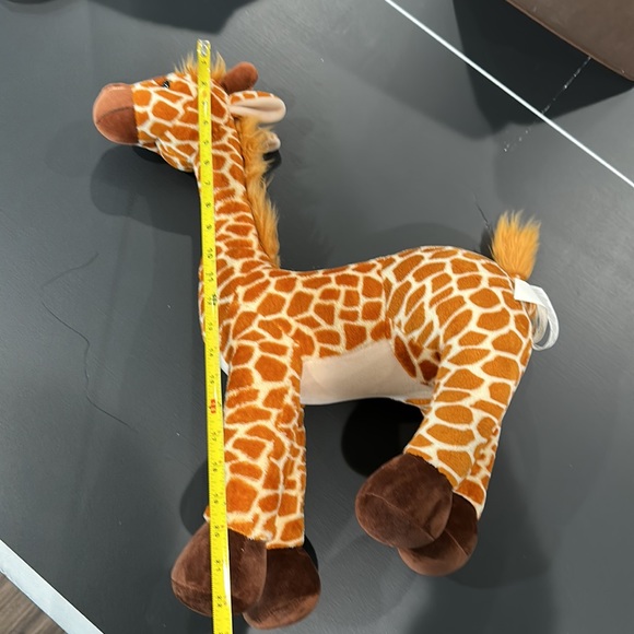 EUC Stuffed giraffe - Picture 7 of 10